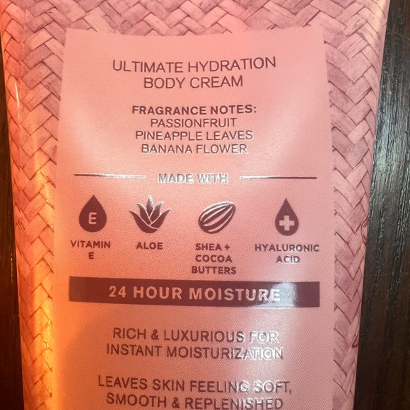 Bath & Body Works Bahamas Passionfruit Moisturizing Body Care Trio Spring 2025 - Picture 3 of 3